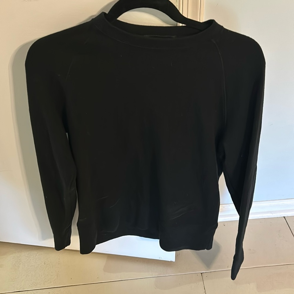 Banana republic black crew neck